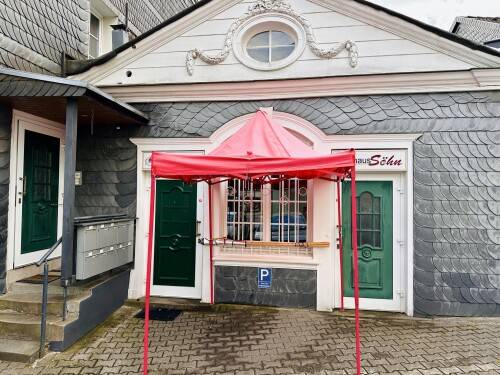 Der Eingangsbereich des Gasthauses Söhn, dem Veranstaltungsort der Mitgliederversammlung des KGV Westerbusch